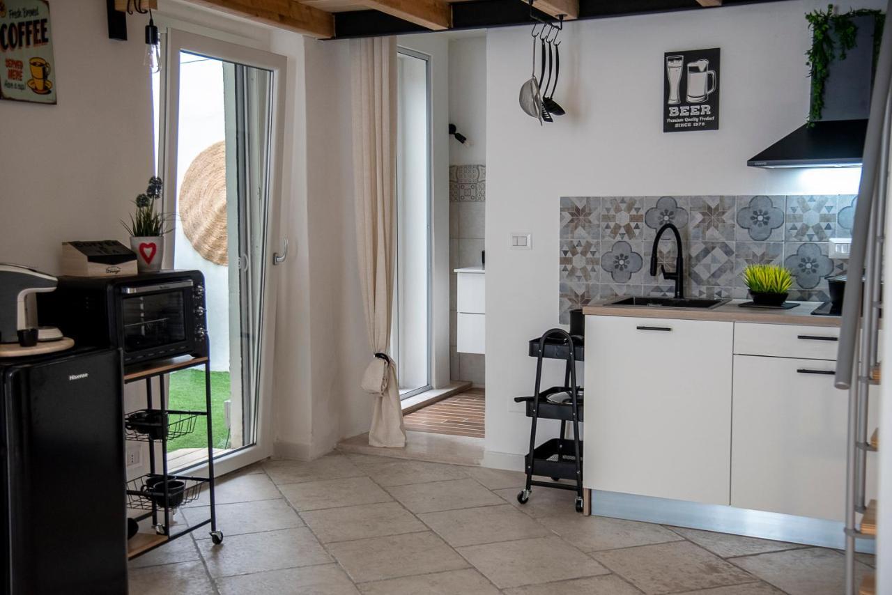 Apartamento Asmara Exclusive "Loft Industrial" Bríndisi Exterior foto